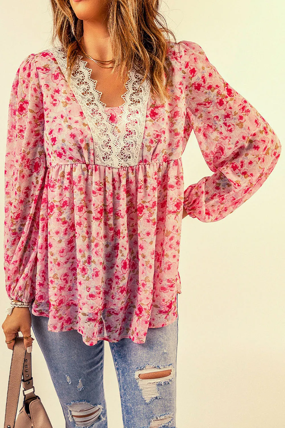 *App Exclusive* Floral Lace Trim Balloon Sleeve Blouse