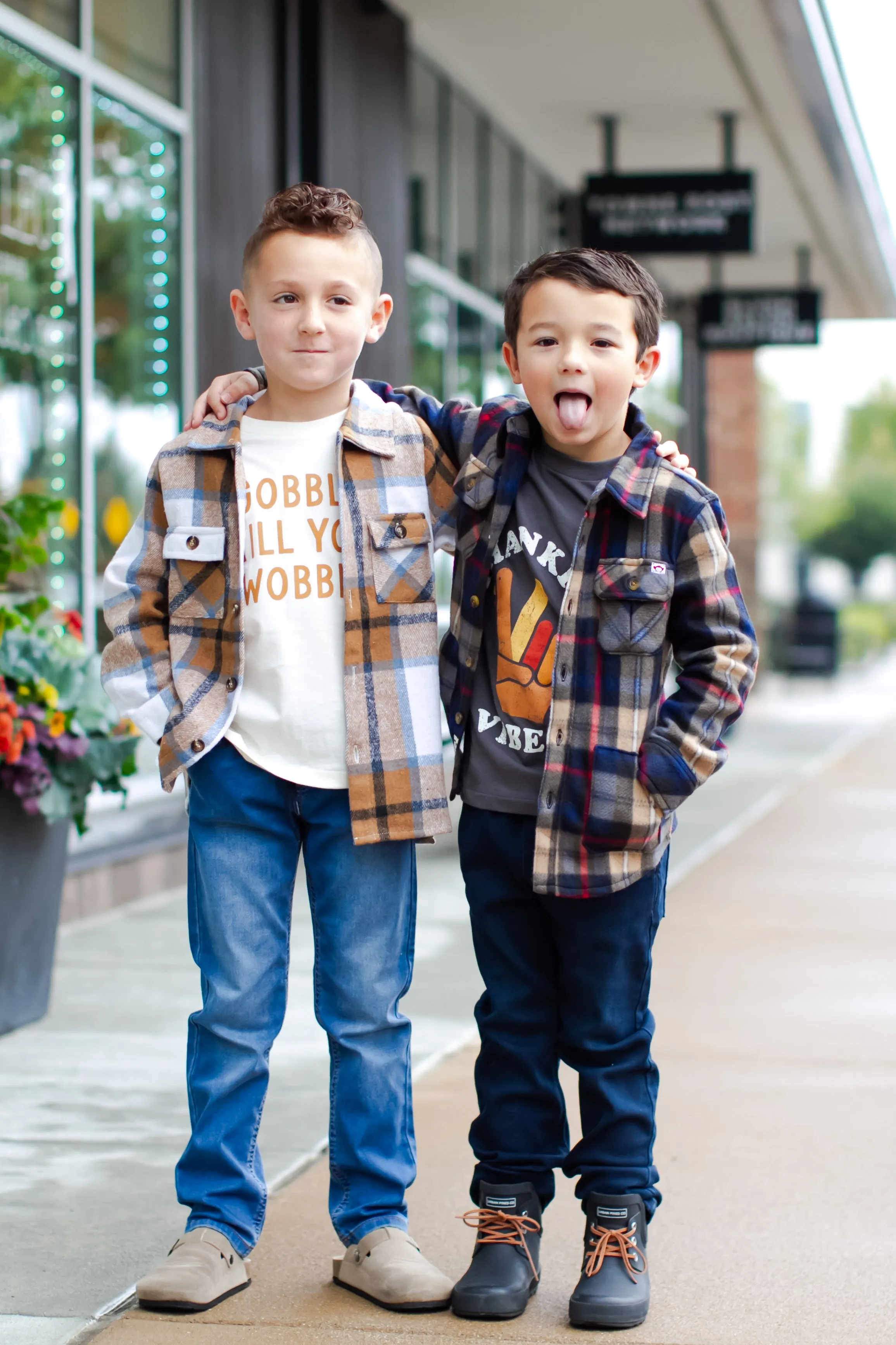 Appaman - Boys Snow Fleece Shirt in Navy/Khaki Plaid