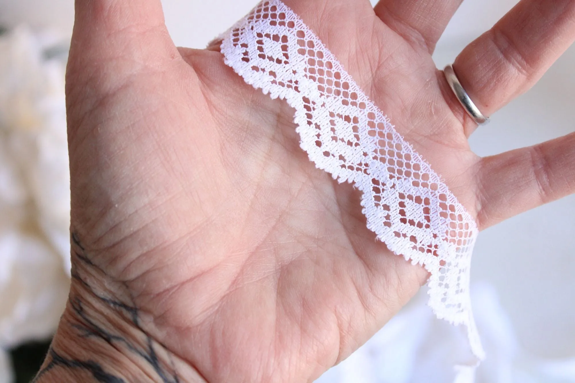 Vintage Lace Trim, White 7/8" Wide, 3 Yards