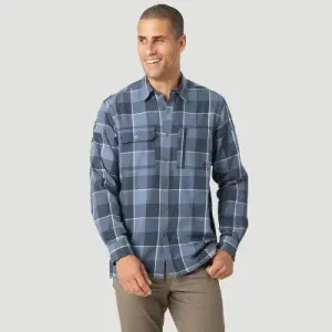 Wrangler Men's Regular Fit ATG Plaid Long Sleeve Button-Down Shirt